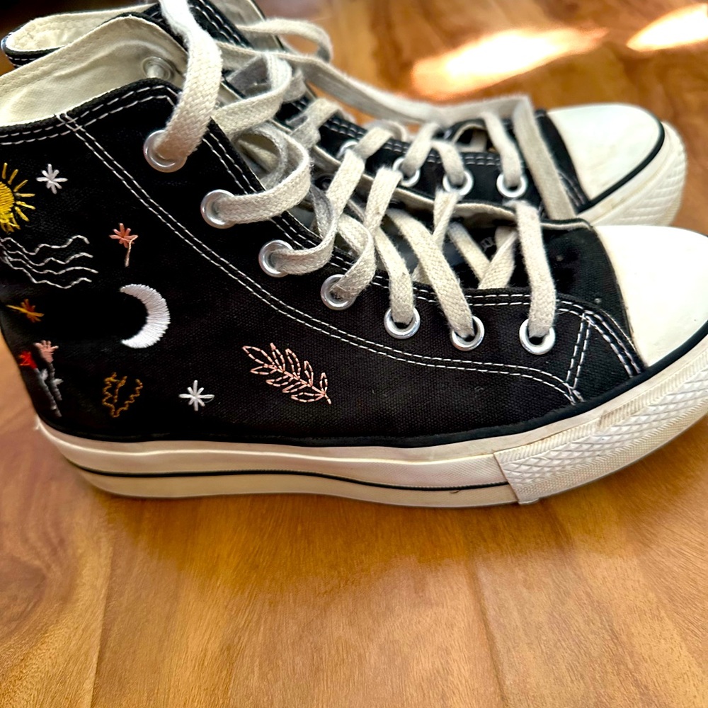 Converse Chuck Taylor All Star It's OK To Wander  Women's 7.5 Black Sneakers